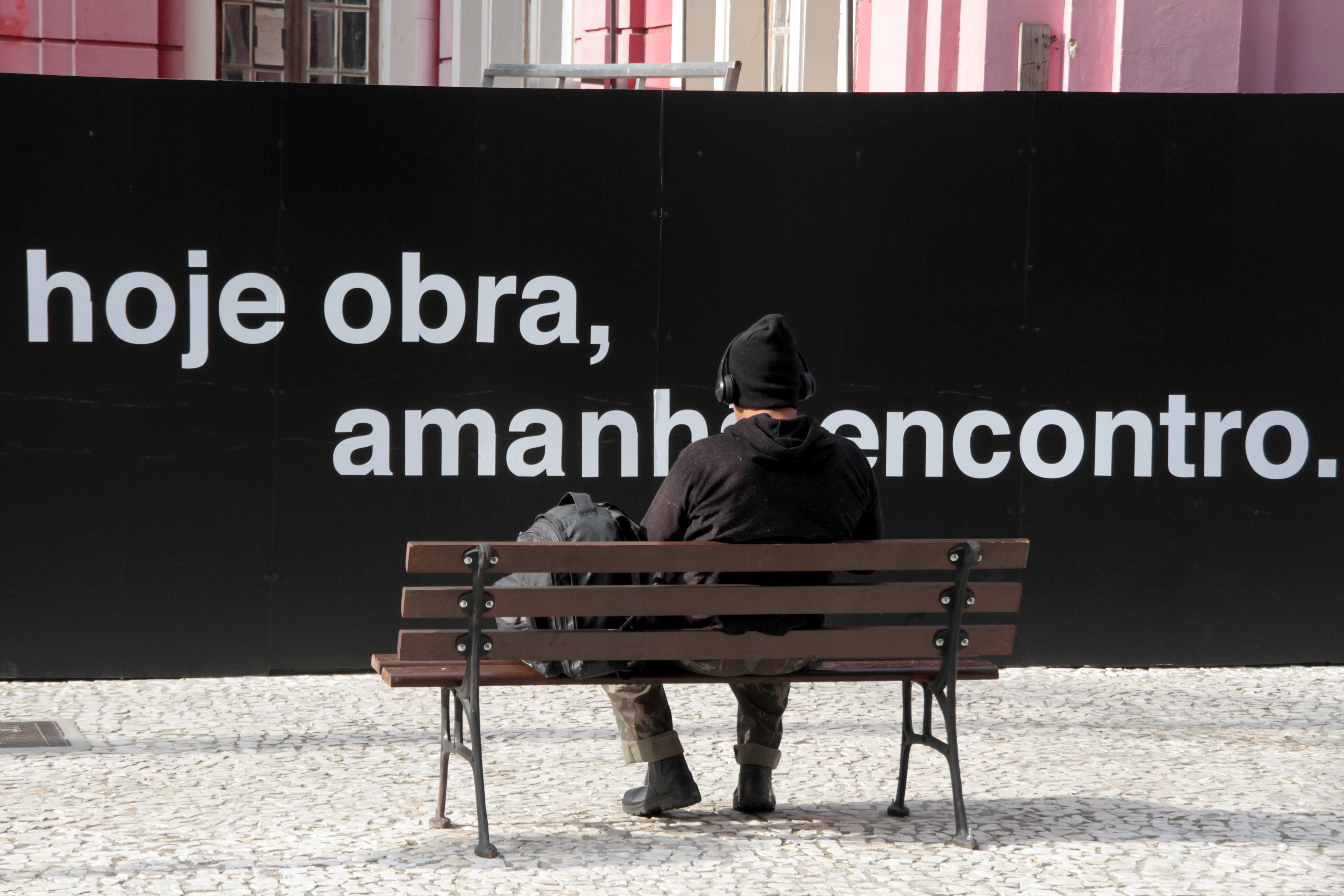 Estado firma acordo para retomada das obras do Museu de Arte Contemporânea do Paraná