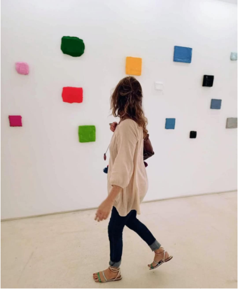 Gabriele Gomes curadora tudo bem bombom.png