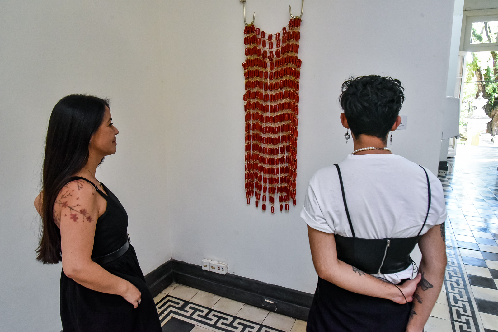 Somos este tipo de gente 1-_kraw_penas-seec.jpg