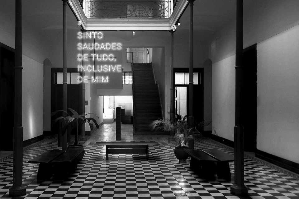 "Fronteira sem Limites" apresenta arte contemporânea paranaense na Sala Adalice Araújo