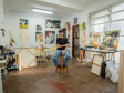 Dos quadrinhos à pintura: artista visual Nicholas Steinmetz ocupa a Sala Aberta do MAC-PR