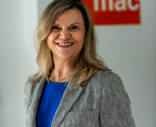 Juliane Fuganti assume a direção do Museu de Arte Contemporânea do Paraná