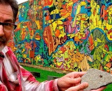 Nova exposição do MAC Paraná celebra os 80 anos do artista Rogério Dias