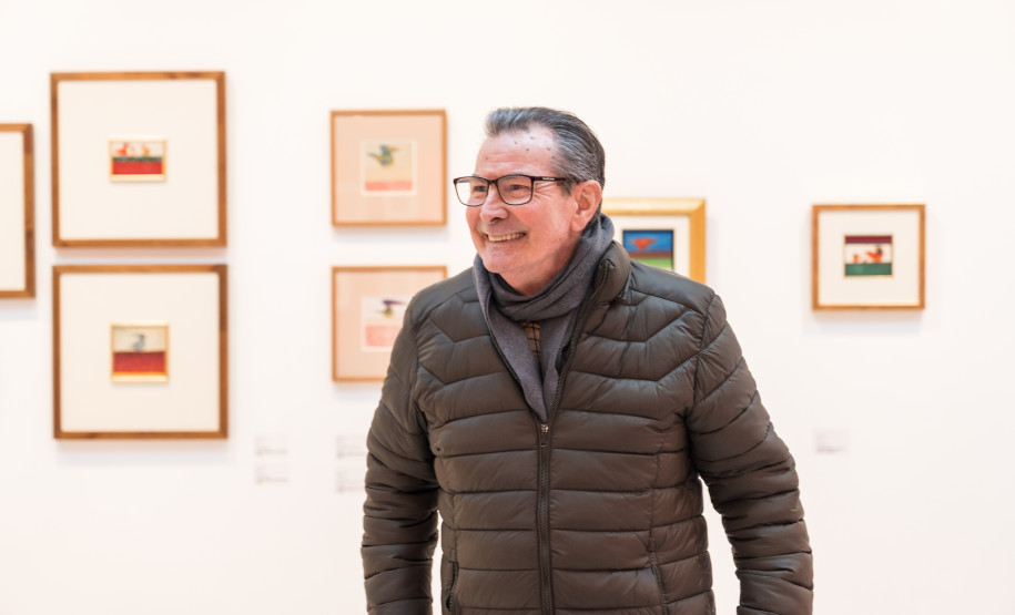 Bate-papo e visita mediada gratuita aprofundam universo de Rogério Dias no MAC-PR