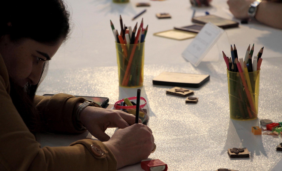 Agosto no MAC Paraná tem nova exposição com obras inéditas, oficinas e debates culturais