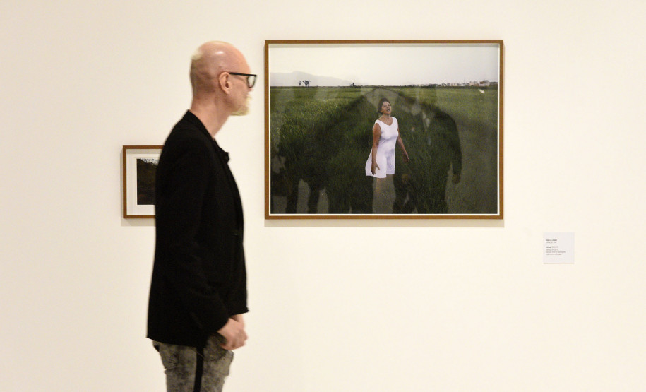 Mostra "Estamos Aqui!" reúne o trabalho de 15 artistas mulheres.