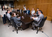 Estado firma acordo para retomada das obras do Museu de Arte Contemporânea do Paraná